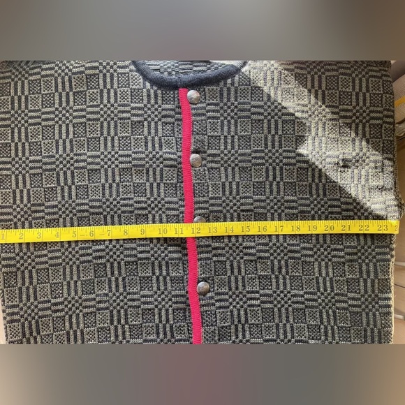 Oleana Made In Norway 100% Soft Wool Geometric Cardigan, Size Medium, New, $550 - Picture 8 of 10